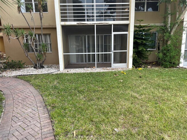 Photo - 4235 N University Dr Unit 107