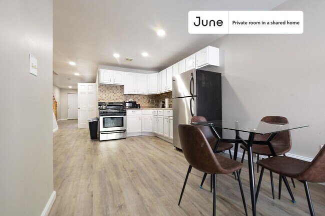Room in Shared 4 bed/3 bath home in Fort Greene