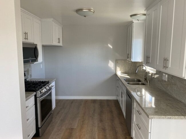 Photo - Delaware906 Unit C