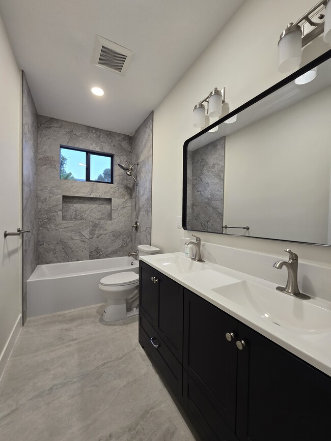 Photo - 13992 Putney Rd