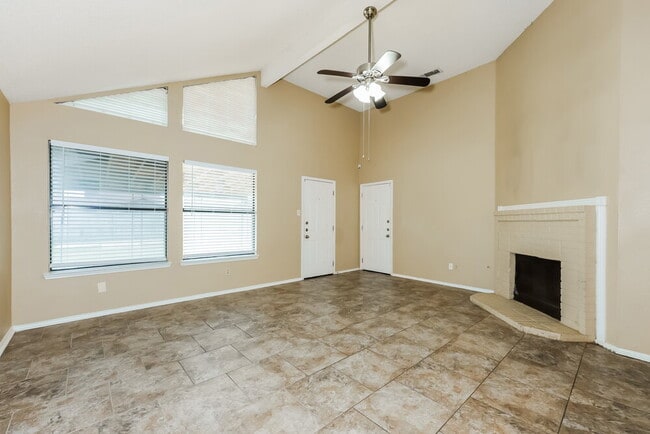 Photo - 1705 Cool Springs Dr