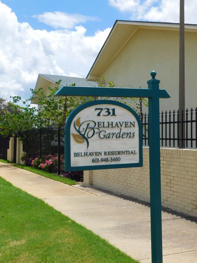 Belhaven Gardens - Belhaven Gardens Apartments