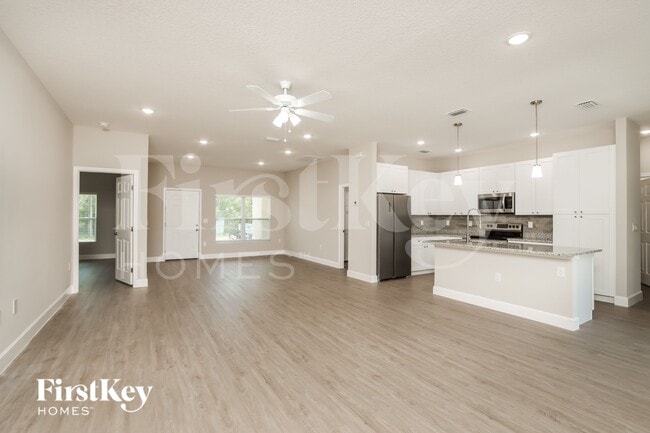 Photo - 541 Fellenz St