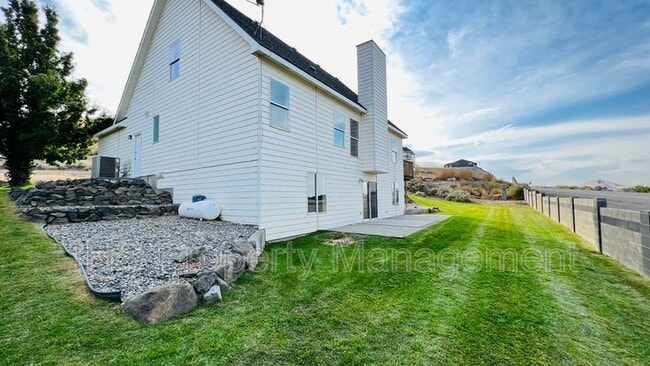 Photo - 5131 Milky Way