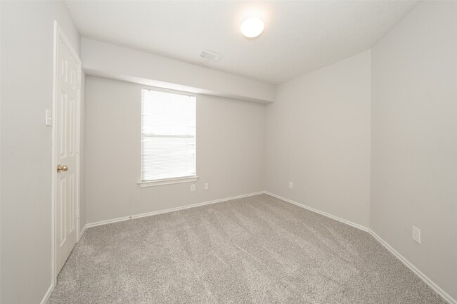 Photo - 14310 Mirkwood Ln