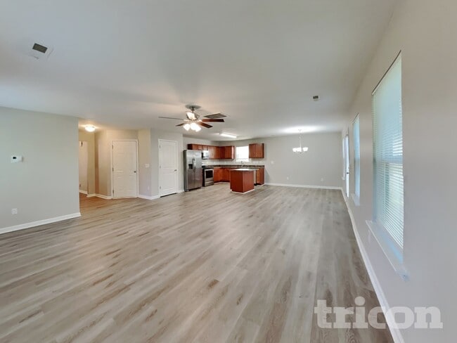 Photo - 47 Hallow Oak St