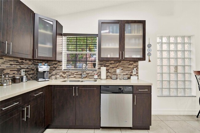 Photo - 11037 SW 152nd Ct