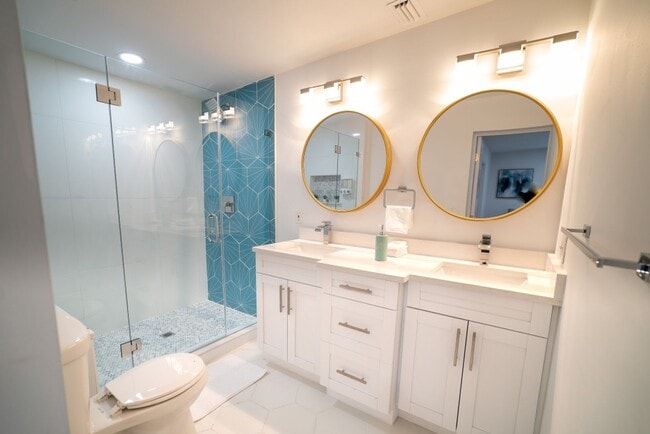 Photo - Beautiful Spacious Stylish near Busch Gardens at Crenshaw