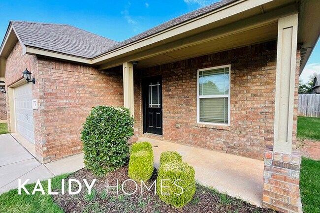 Photo - 621 Christian Ln