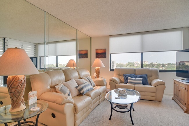 Photo - 6158 Palma Del Mar Blvd S Unidad SI FL5-ID1587642P