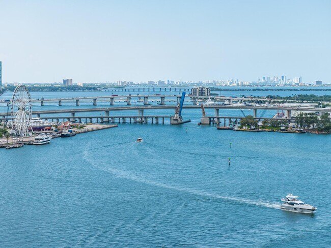 Photo - 888 Brickell Key Dr Unit 2112