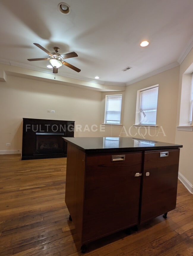 Photo - 6935 N Oakley Ave Unit G