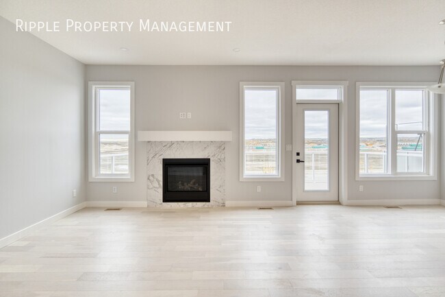 Photo - BRAND NEW 4 BEDS/ 2.5 BATHS HOUSE IN THE COMMUNITY OF SETON