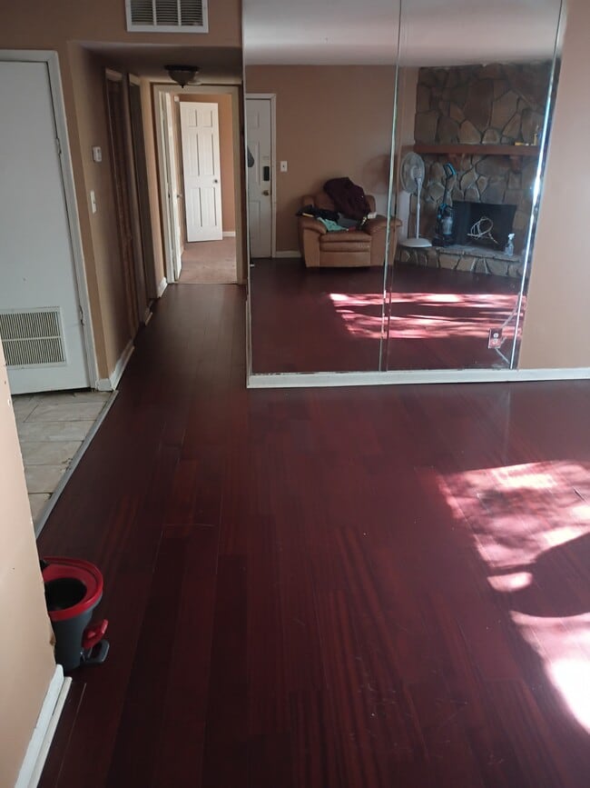 Photo - 1523 Camelot Dr Unidad 1523