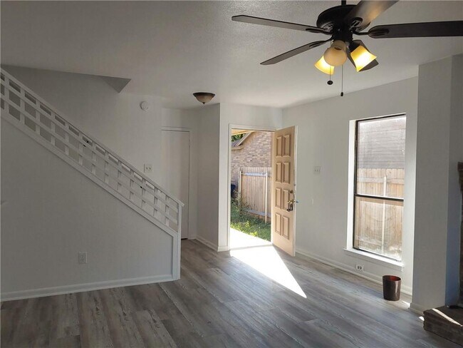 Photo - 13353 Water Oak Ln