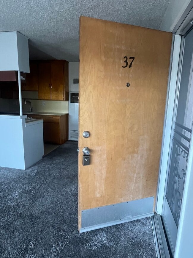 Photo - 1329 E 1st St Unit 37