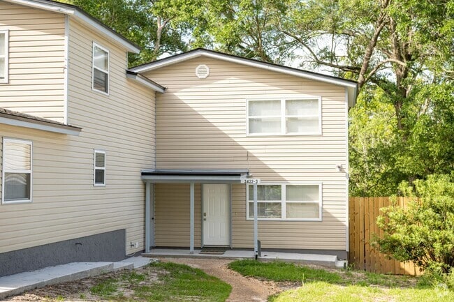 Building Photo - 3422 Orlando Dr Unit 3422 Orlando Drive - 3 Rental
