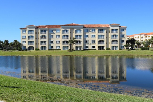 Building Photo - 37 Harbour Isle Dr E Unit 206 Rental