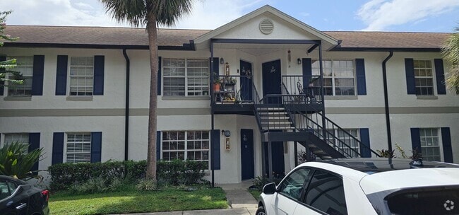 Building Photo - 2 Bed/2 Bath condo in Lancelot at Winter P... Unit D103