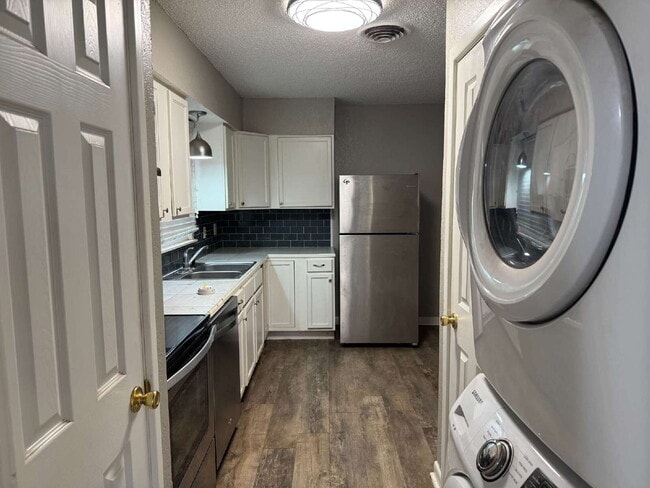 Photo - "4 bedroom 2 bath with a carport and HUGE backyard