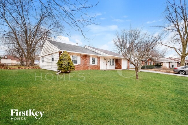 Photo - 322 Deville Pl