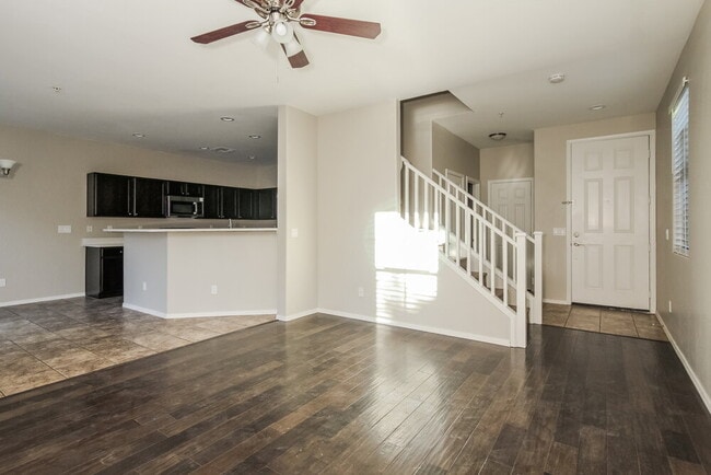 Photo - 1444 N 80th Dr