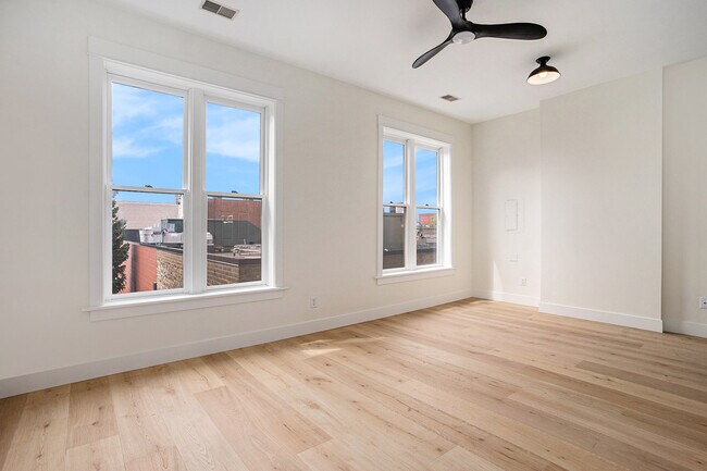 Photo - 8 W 8th St Unidad Tikal Apartment