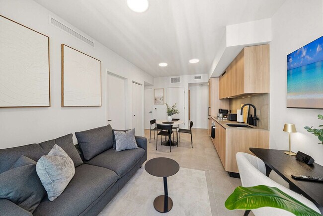 Photo - 121 NE 5th St Unit SI FL27-ID1505787P