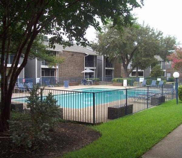 Piscina - Waterford at Bellmar