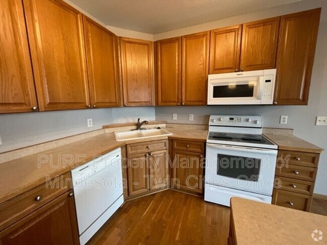Building Photo - 1800 Graham Ave Unit 224 Rental
