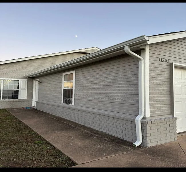 Photo - 11215 N 112th East Ave