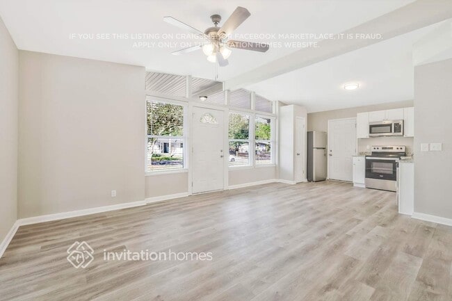 Photo - 7444 Sandhurst Rd S