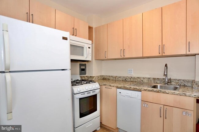 Photo - 1727 Massachusetts Ave NW Unidad 810
