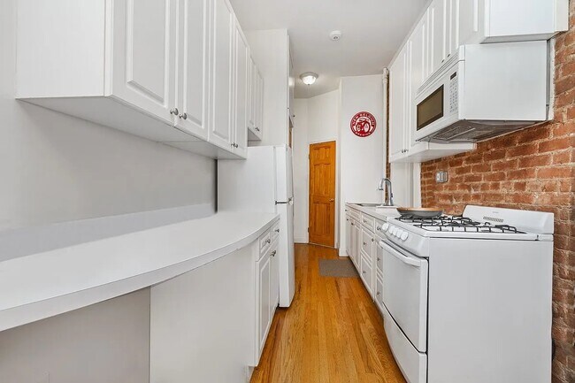 Photo - 240 Sullivan St Unit 12