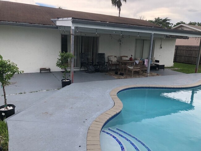 Photo - 4770 NW 77th Terrace