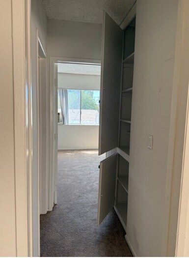 22515 Del Valle St
