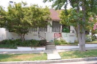 Building Photo - 10341 Dunkirk Ave Unit 10341 Dunkirk Avenue