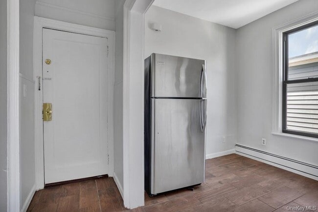 Photo - 107 N Forest Ave Unit 2R