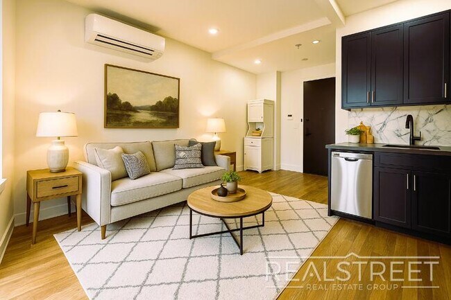 Photo - 1734 Nostrand Ave Apartamento Unidad 4B