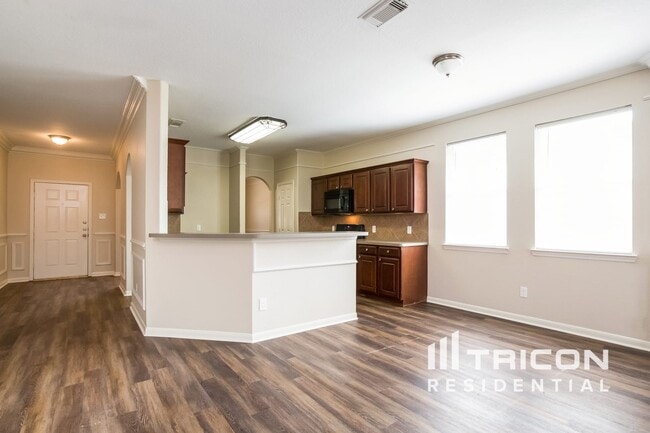 Photo - 32331 Hunter Park Ct
