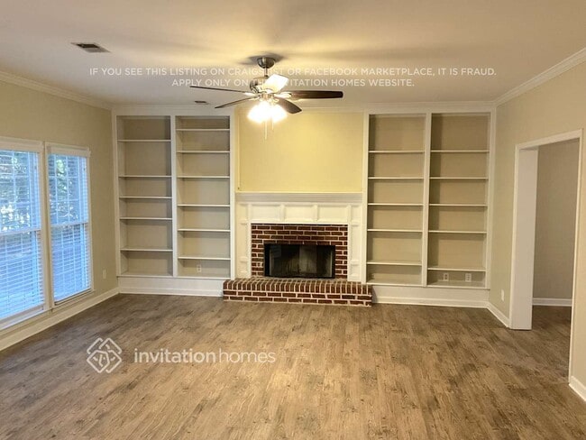 Photo - 619 Braidwood Dr NW