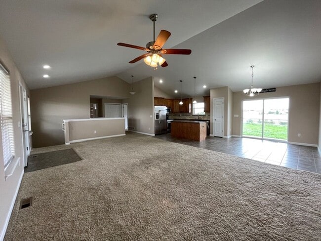 6960 Whistler Dr