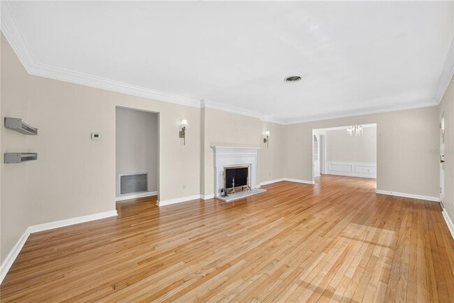 Photo - 2406 Shoreham Rd