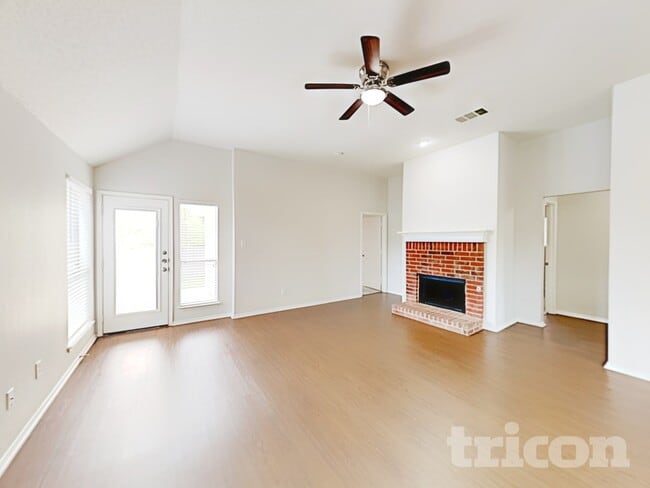 Photo - 906 Pheasant Dr