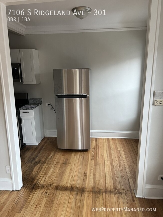 Photo - 7106 S Ridgeland Ave Unit 301