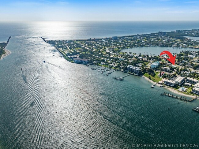Photo - 1400 Binney Dr