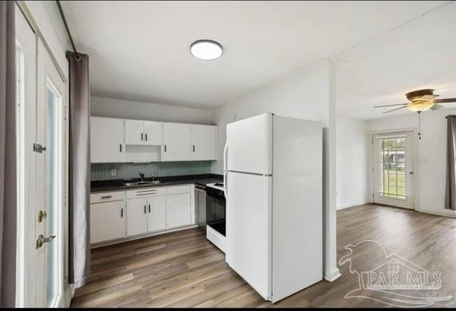 Photo - 5519 Mayfair Dr