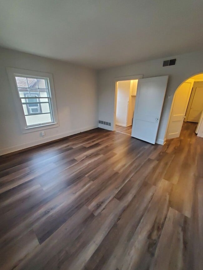 Photo - 915 Minnesota Ave Unit 6