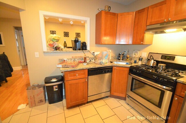 Photo - 72 Egmont St Apartments Unit 1