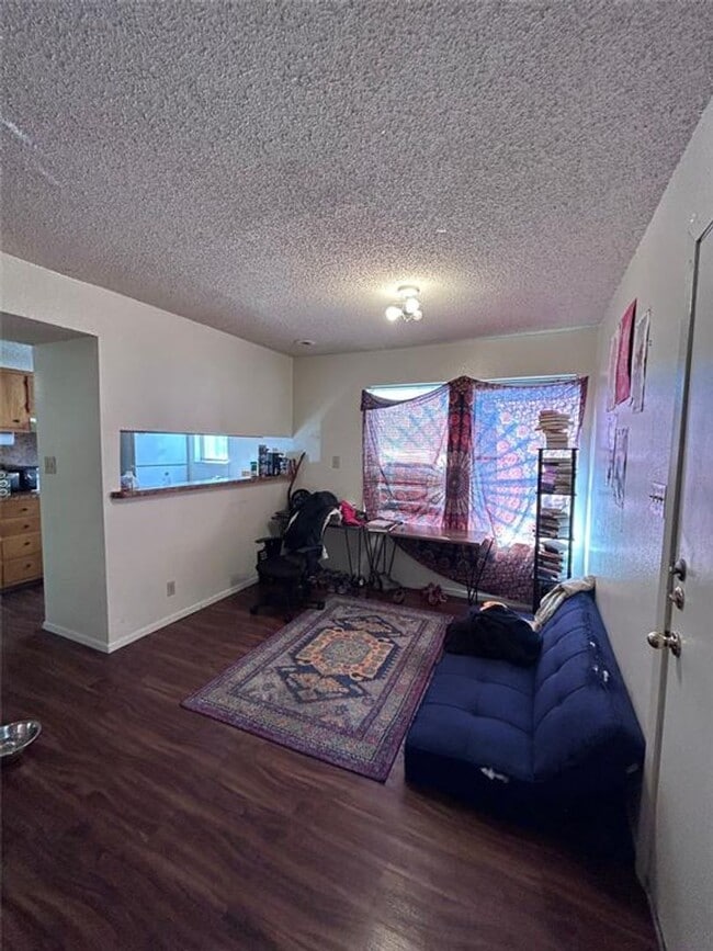 Photo - West Campus 1 Bed 1 Bath